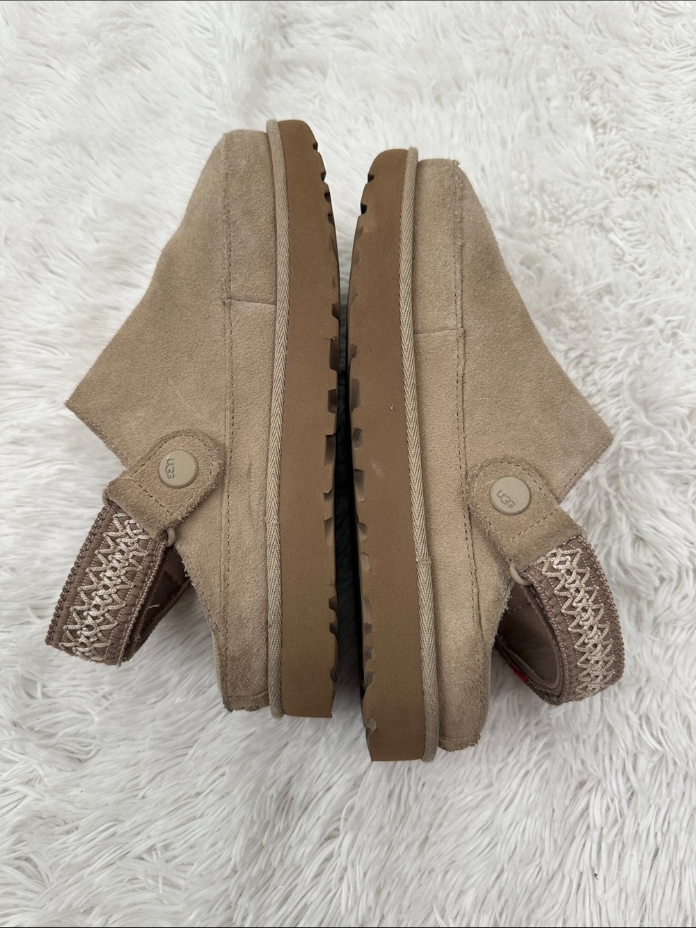 ❤️ Ugg Goldenstar Clog - Picture 3 of 5